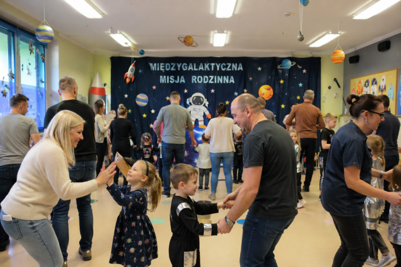 Międzygalaktyczna Misja: Rodzina – Dzień Mamy i Taty w przedszkolu